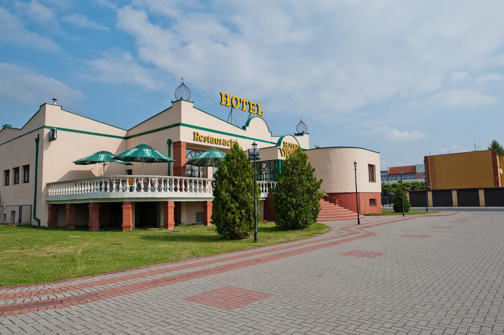 Hotel Victoria Łubowo Extérieur photo
